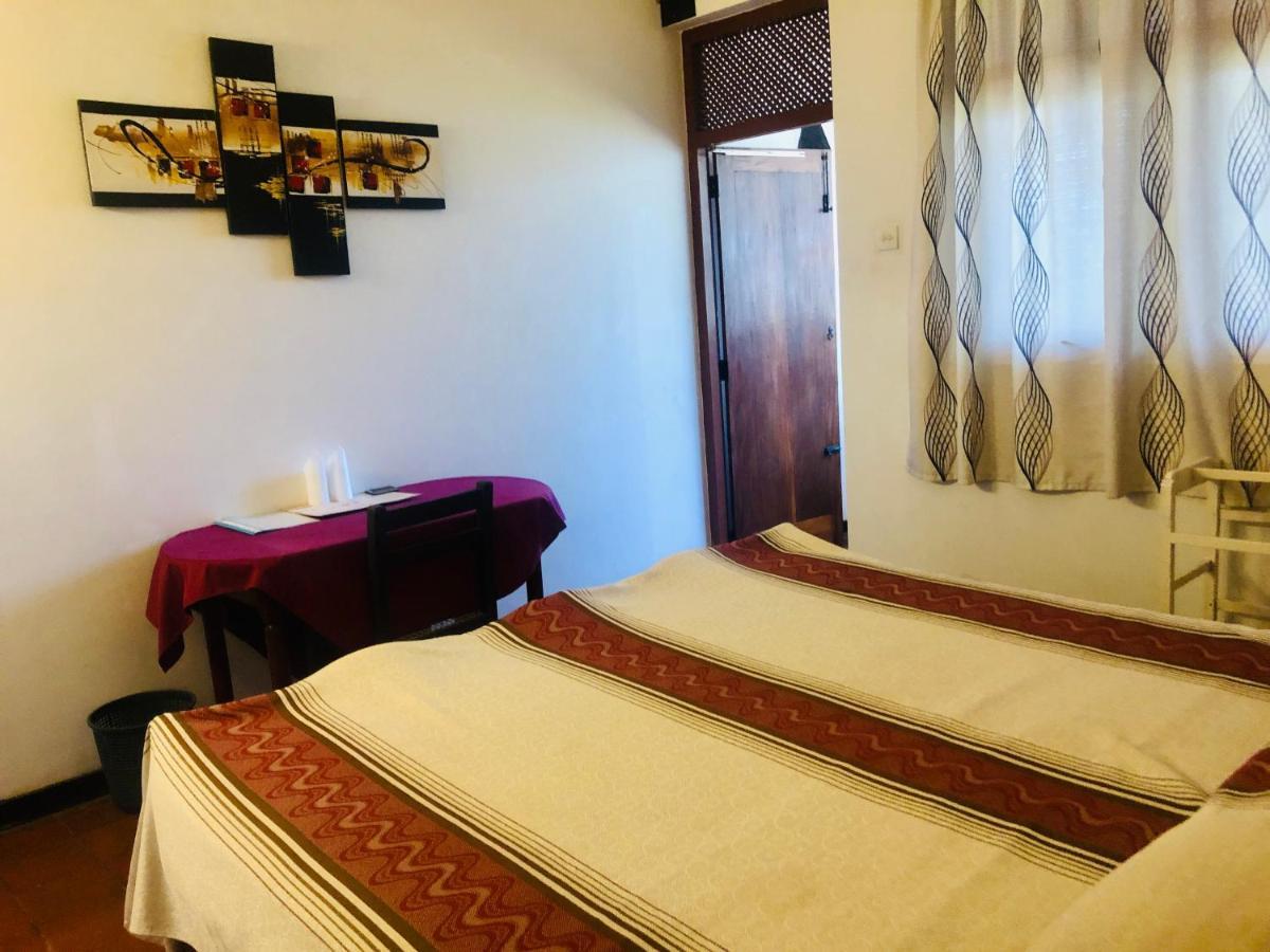 Hotel Hemadan Бентота Экстерьер фото