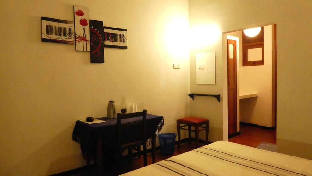 Hotel Hemadan Бентота Экстерьер фото